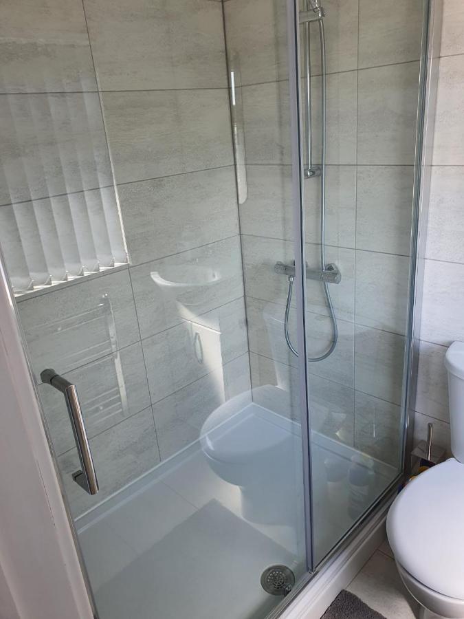 New Self Contained Flat,In Hayes, Free Parking Hotell Northolt  Eksteriør bilde
